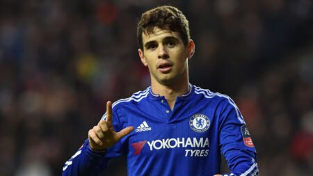 Brazilian midfielder Oscar returns to Sao Paulo