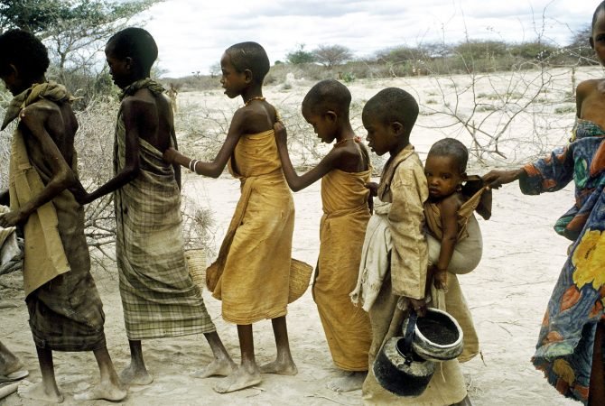 Drought, somalia children face starvation