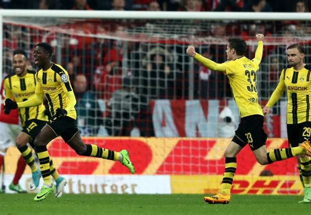 Borussia Dortmund celebrate Ousmane Dembele's winner against Bayern Munich
