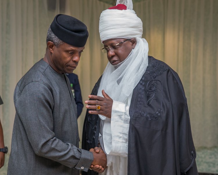 Nigeria's acting President Prof Yemi Osinbajo breaking Ramadan Fast with Northern Traditional Rulers. SH. Abj 19th June Photo: Novo Isioro