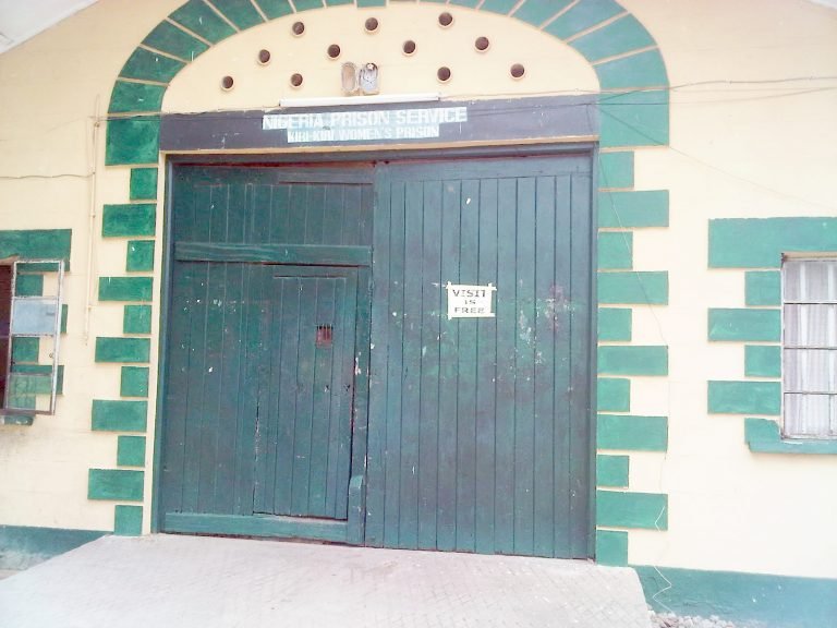 A warder attached to the Kirikiri Custodial Centre in Lagos State, Kayode Fatombi, has been arrested by the police for allegedly aiding the escape of some prison inmates.