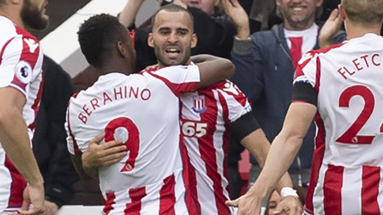 Stoke striker Jese (C) celebrates with team-mates after scoring on his debut