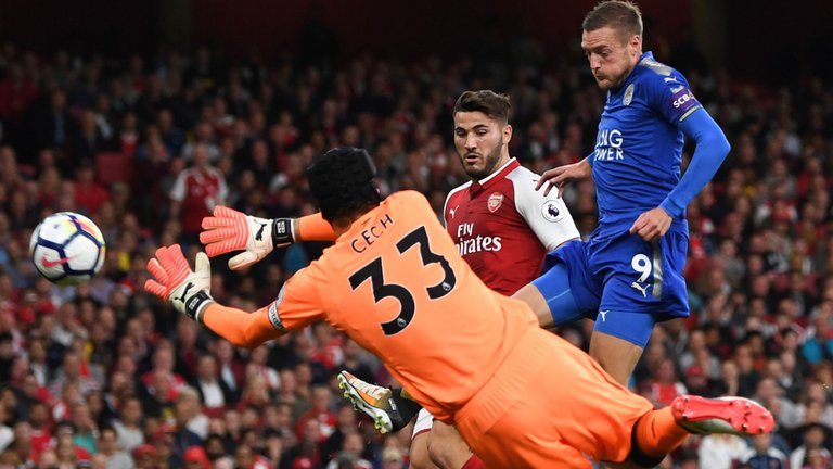 Jamie Vardy scored twice at the Emirates Stadium