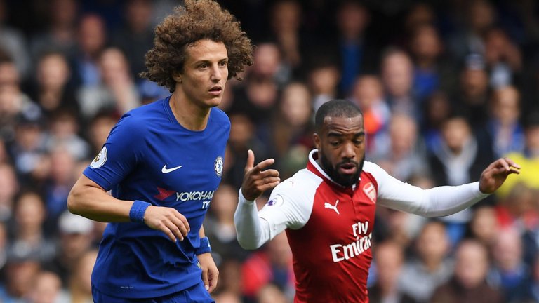 Chelsea's David Luiz is forcing a move to Arsenal