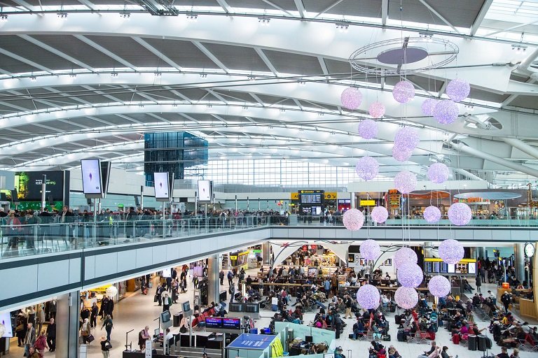 Airport shut down over missing scissors