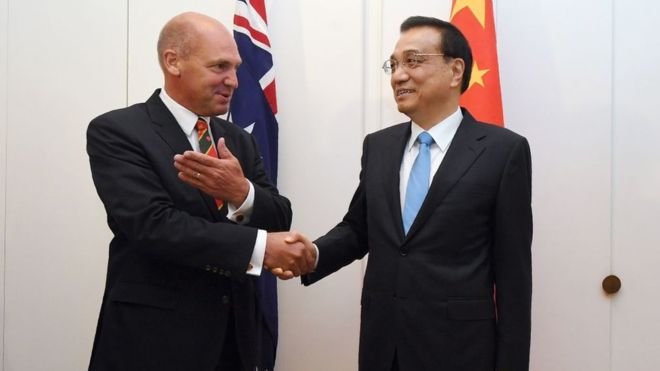 Australian Senate President Stephen Parry with Chinese Premier Li Keqiang earlier this year