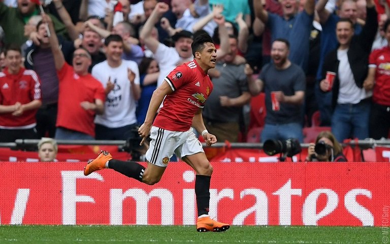 Alexis Sanchez says its not easy to adapt to life at a new club