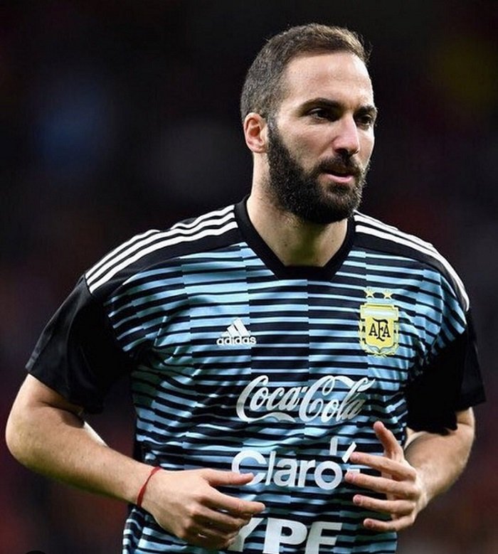 Gonzalo Higuain is close to joining Chelsea with Alvaro Morata expected to leave for Atletico Madrid