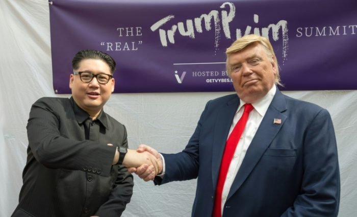 Kim and Trump lookalikes turned heads at a mall in Singapore