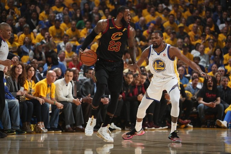 LeBron James scored a record 51 points, 8 rebound and 8 assist