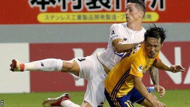 Fernando Torres lost on his J-League debut with Sagan Tosu