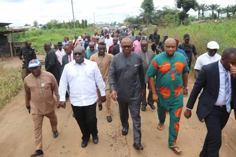 Peter Obi, Governor Okezie Ikpeazu and Sen Eyinnaya Abaribe visited the Osisioma pipeline inferno site in Abia