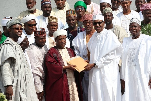 President Muhammadu Buhari with leaders of Qadiriyya Islamic Movement in Africa