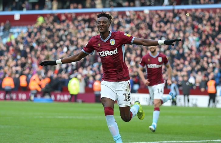 Chelsea loanee Tammy Abraham scored four times as Aston Villa drew Nottingham Forest 5-5