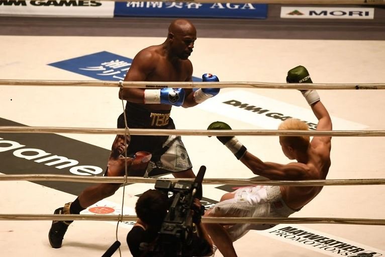 Floyd Mayweather makes $9 million in 139 seconds after easily defeating Tenshin Nasukawa