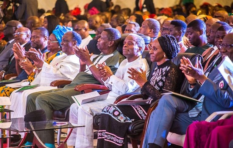 Vice President Yemi Osinbajo, General Gown and state governors joined by the General Overseer of RCCG Pastor EA Adeboye