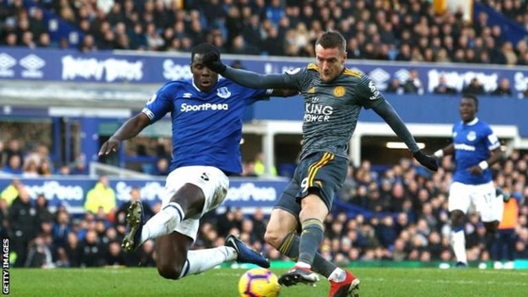 Jamie Vardy scored his seventh goal of the season as Leicester beat Everton