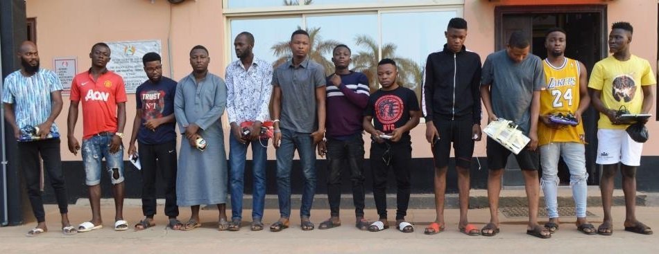 Internet fraudsters arrested by anti-graft agency EFCC