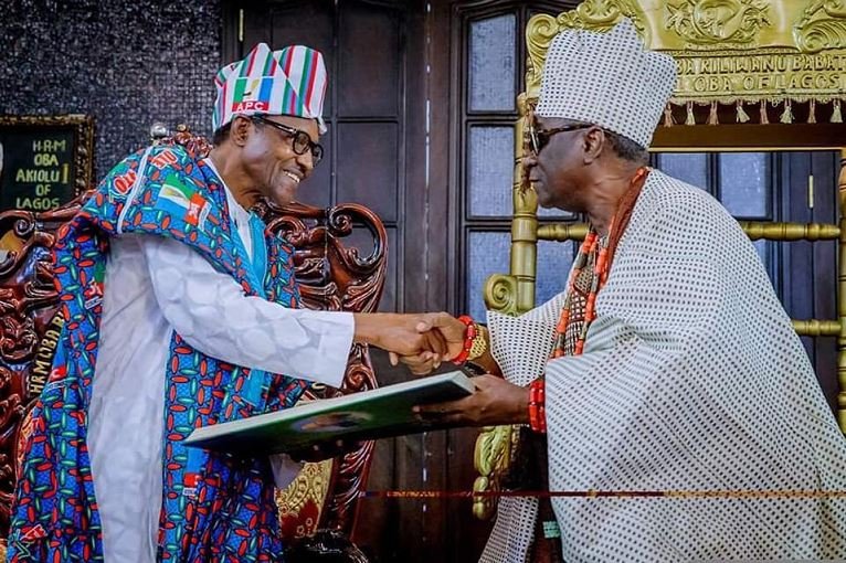 Oba Rilwan Akiolu receives President Muhammadu Buhari at his palace in Lagos