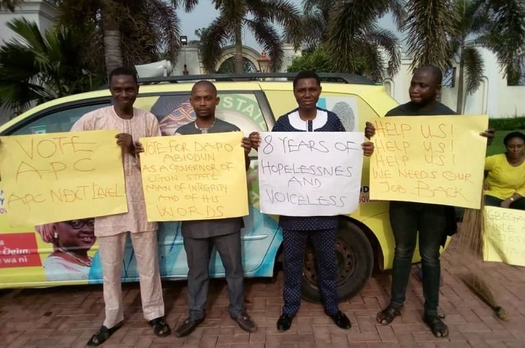 Disengaged Ogun workers took their protest to the country home of Prince Dapo Abiodun