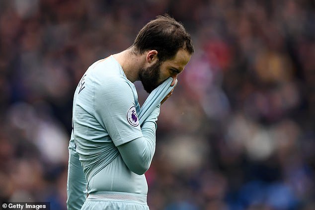 Maurizio Sarri feels Higuain must sharpen up to fit in the Premier League