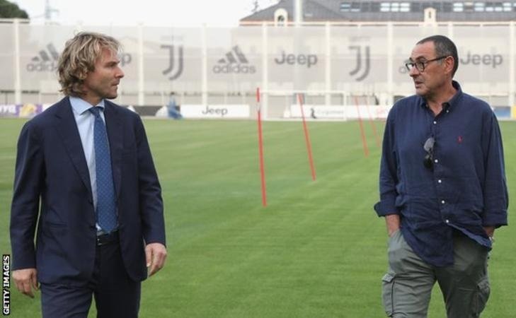 Maurizio Sarri is shown around the Juventus stadium by vice chairman Pavel Nedved