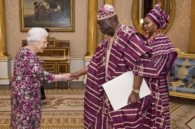 Nigeria's High Commissioner to UK, George Oguntade and the Queen Elizabeth II of England