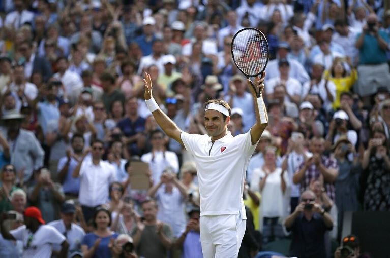 Roger Federer remains on course for a ninth Wimbledon title after epic battle against Rafael Nadal