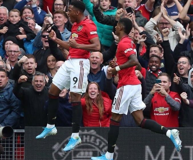 Marcus Rashford scored twice as Manchester United thrashed Chelsea 4-0 on Frank Lampard's Premier League debut