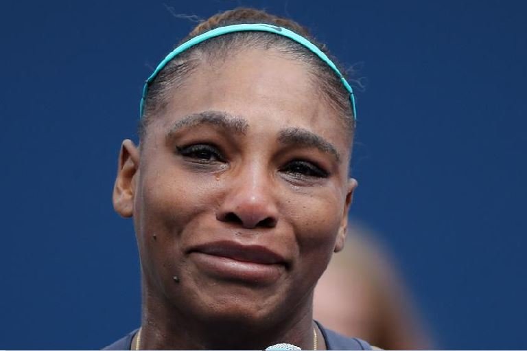 Serena Williams weeps after she was forced to retire in the final of the Rogers Cup due to a back injury