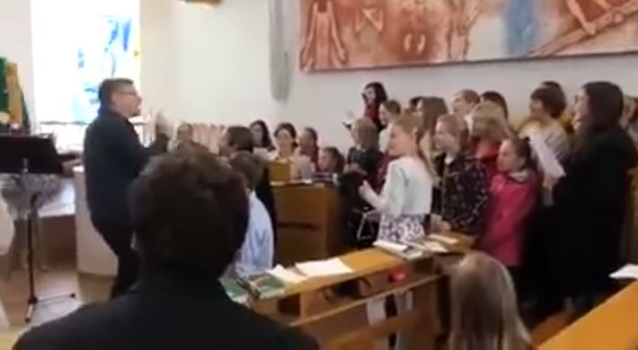 A children choir in the US learning an Igbo song