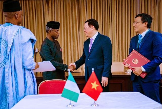 Vice President Yemi Osinbajo witnessed the signing of the visa waiver agreement