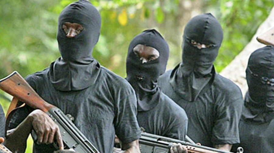 Osun police officers arrest kidnappers