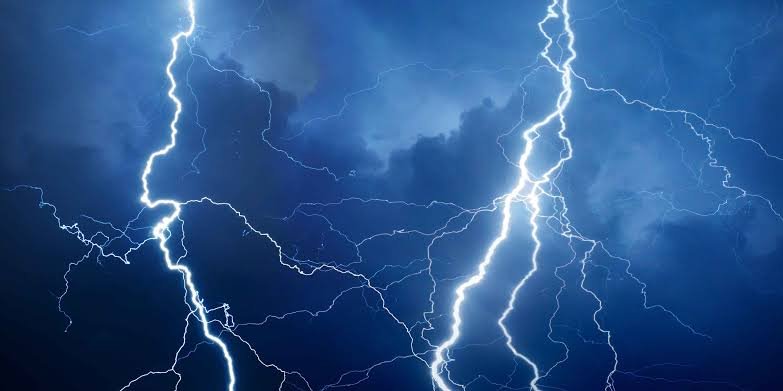 Lightening strike kills 20 in Congo