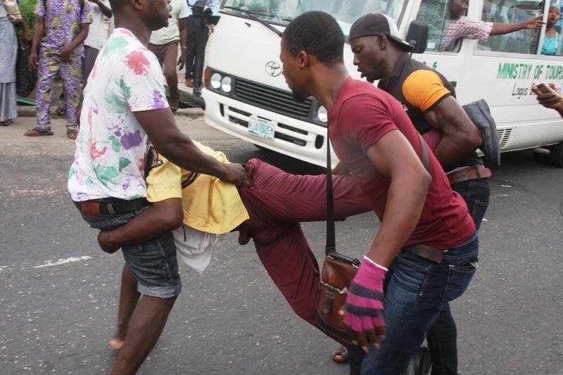 LASTMA official being rough handled