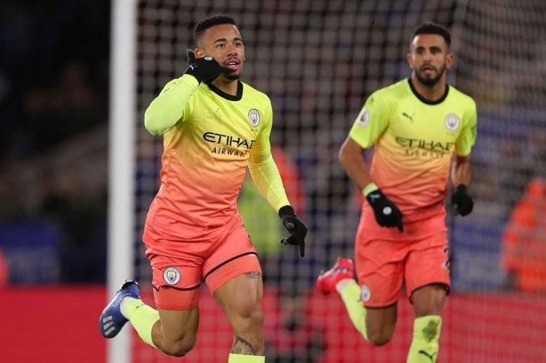 Substitute Gabriel Jesus scored a late goal as Manchester City beat Leicester City