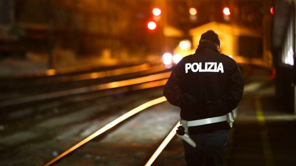 Germany: Police launch manhunt as suspect kills family of three