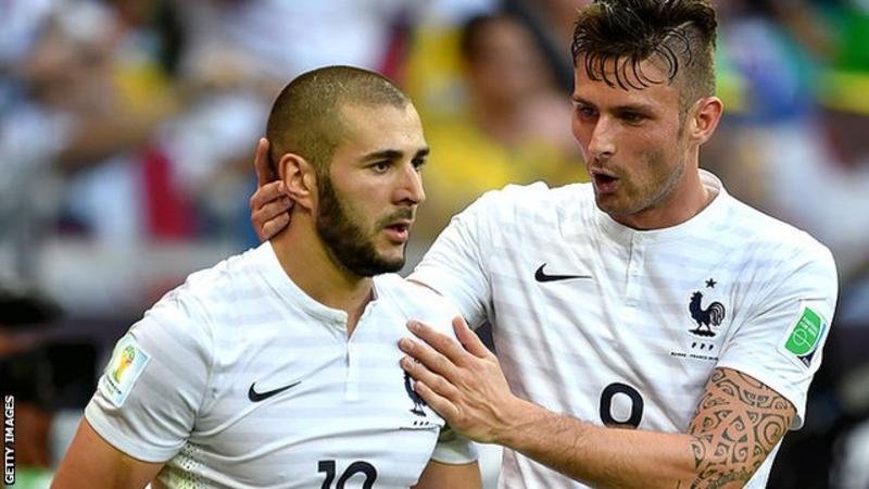Karim Benzema (left) played alongside Olivier Giroud at the 2014 World Cup for France