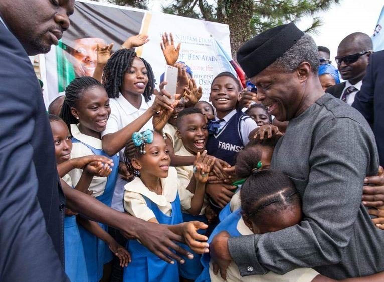 What Protocol? A school pupil break security ranks to hug Vice President Yemi Osinbajo in Cross River State