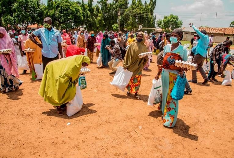 Sanwo-Olu set to share palliative to vulnerable Lagosians amid naira, fuel crisis