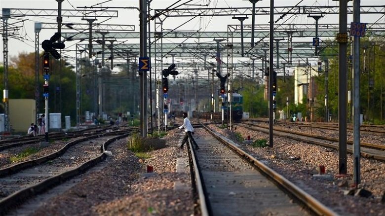 Train run over migrant workers India