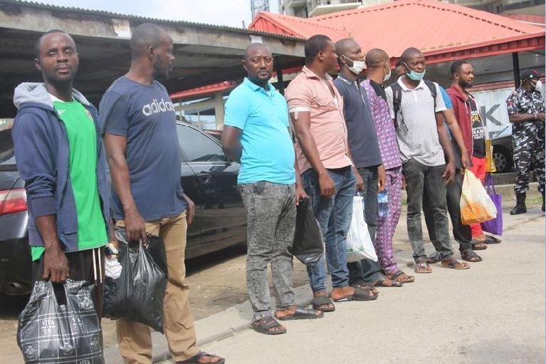 Nine illegal oil dealers