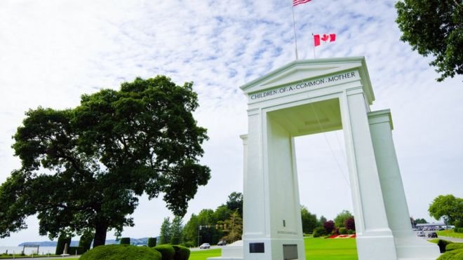 The Peace Arch was erected in 1921, to commemorate the Treaty of Ghent, which ended the War of 1812