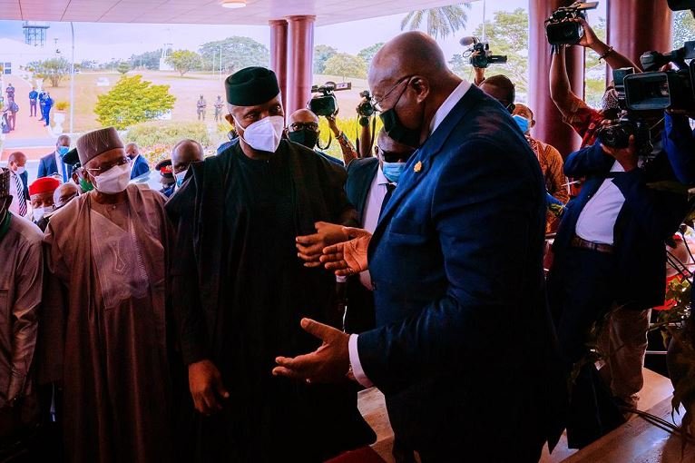 Vice President Yemi Osinbajo chatting with President Akufo-Addo of Ghana