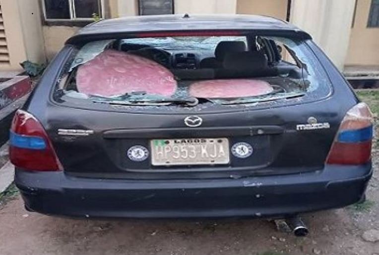 A vandalised car at the Ikere Ekiti police staion