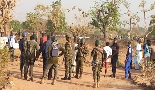 Soldiers and other security operatives outside the school where Kagara boys were abducted Gunmen Imo