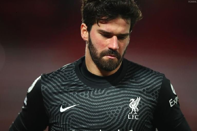 Alisson was injured in the second half of Liverpool's 1-0 win at Crystal Palace