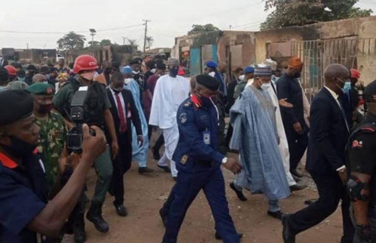 Seyi Makinde and other Northern governors visit shasha