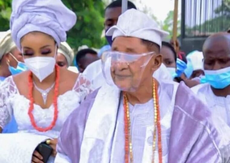 Alaafin of Oyo takes new bride