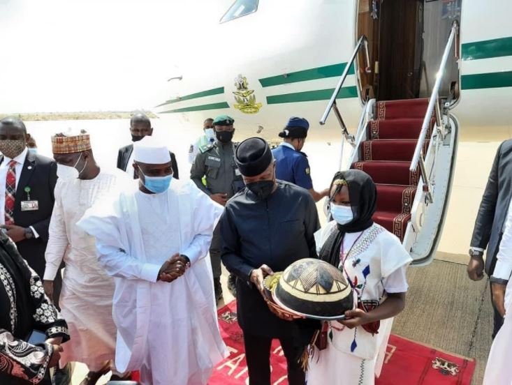 Governor Aminu Tambuwal receiving Vice President Yemi Osinbajo at the airport in Sokoto State